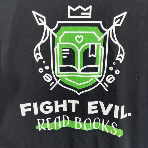 Fight Evil Read Books Graphic Tee XL - Picture 2 of 5